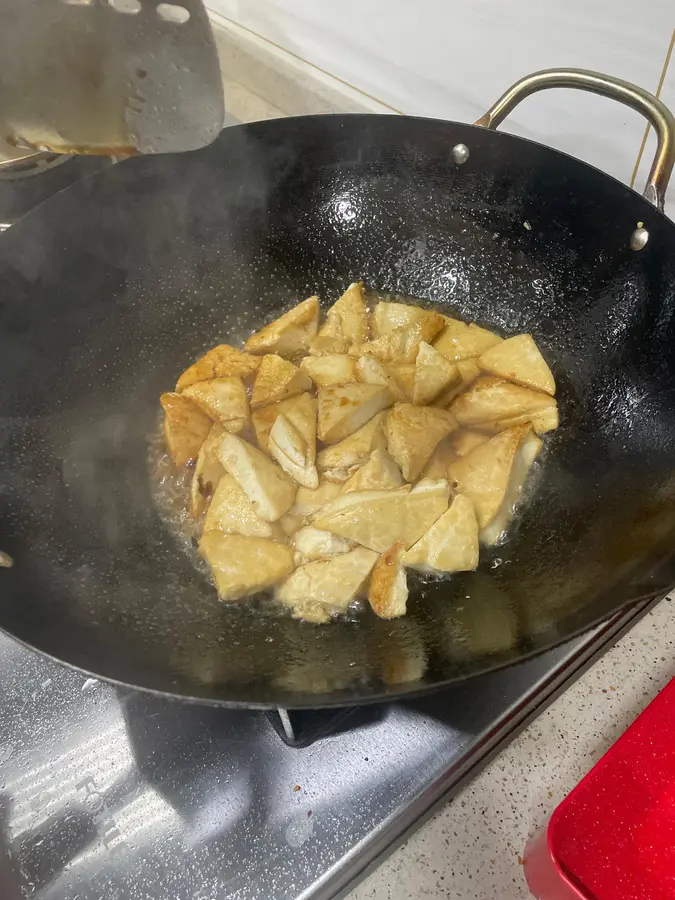 Jiangxi home cooking|fried tofu step 0