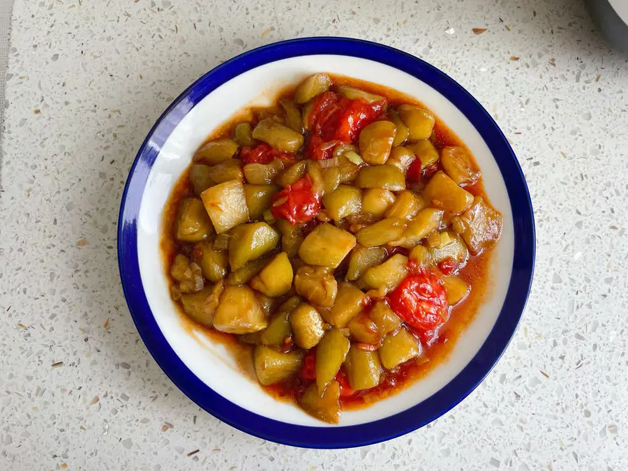 Roasted eggplant with tomatoes (home cooking) step 0