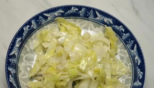 Fish sauce cabbage