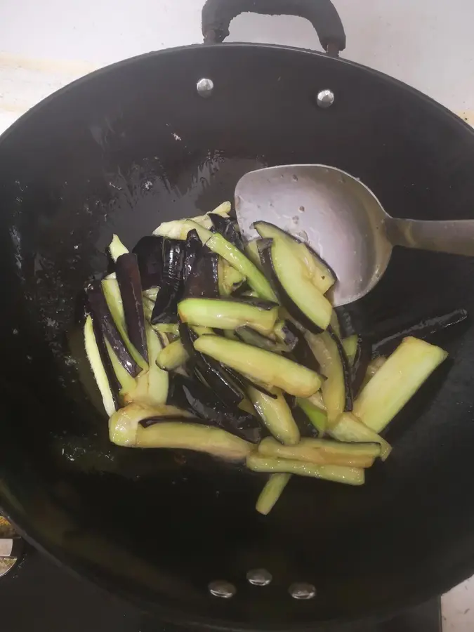 Homemade fish-flavored eggplant! Super meal! step 0