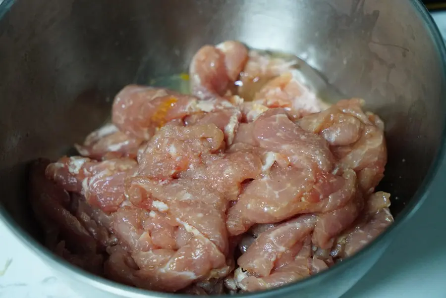 Boiled meat slices step 0