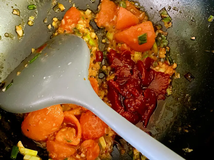 Tomato shrimp and vermicelli casserole step 0