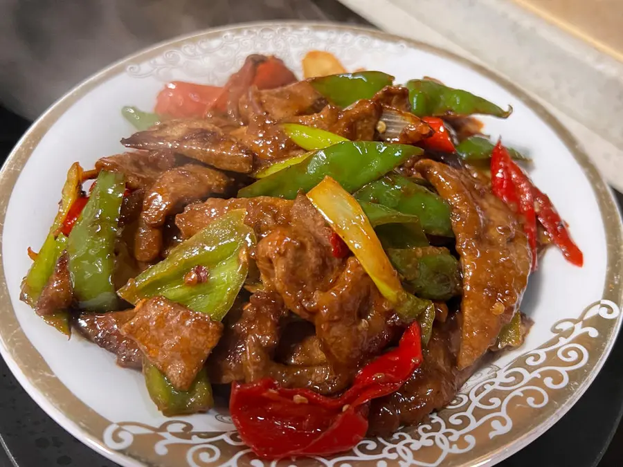 Stir-fried pork liver (home cooking) step 0