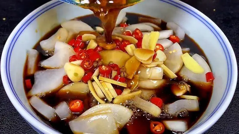 A side dish, crispy and delicious sauce pickled radish, simple to eat! step 0