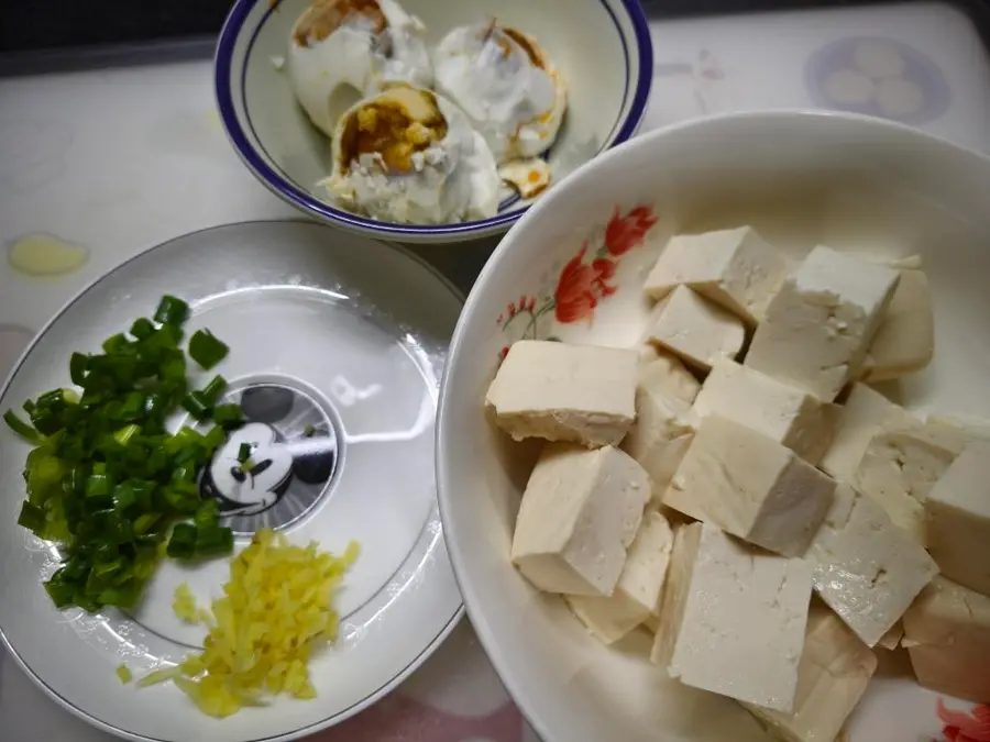 Salted egg yolk, shrimp tofu step 0