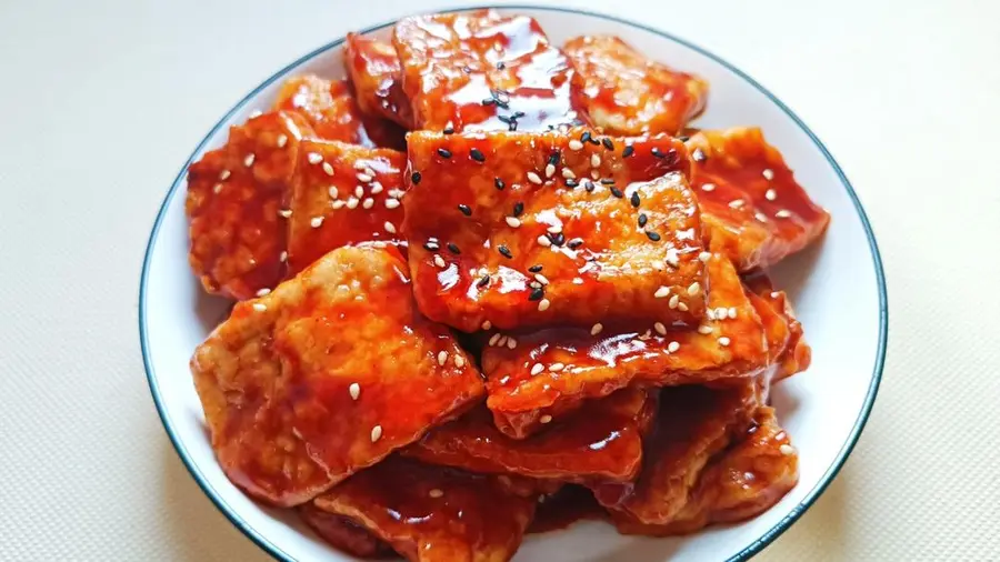 Tofu with tomato sauce