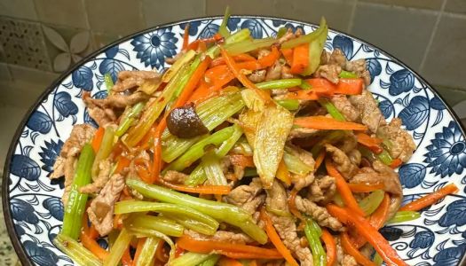 Home-cooked → stir-fried shredded pork with celery