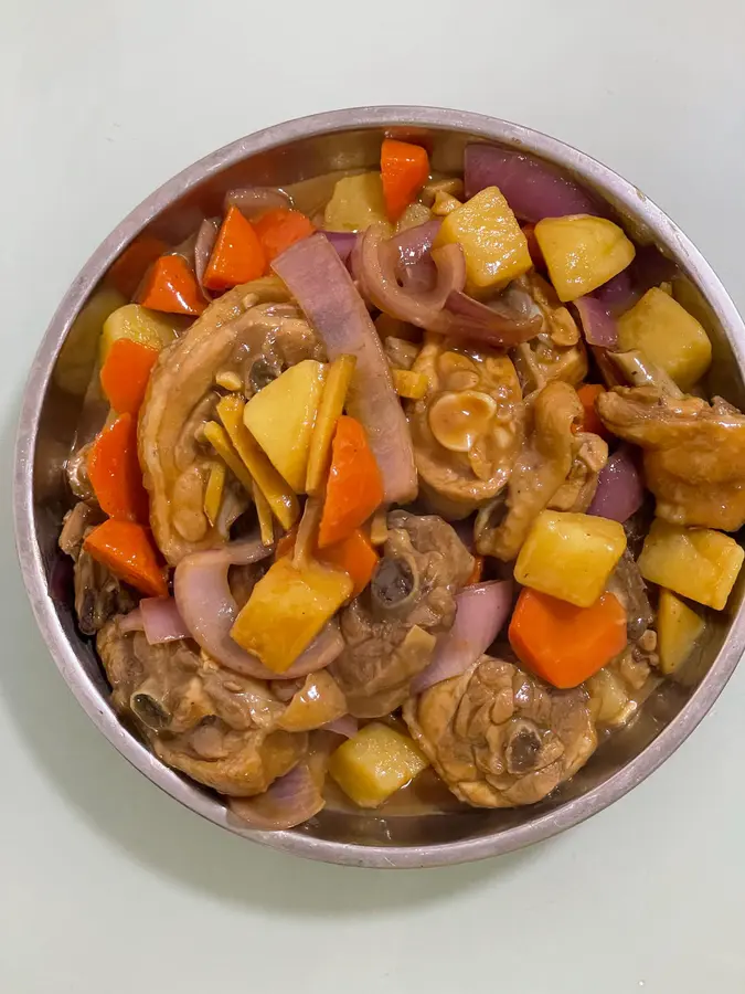 Children love to eat the next meal - braised chicken thighs step 0