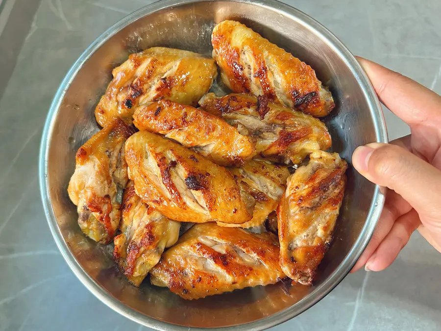 Home cooking|Fried chicken wings  are salty and fragrant, crispy on the outside and tender on the inside!