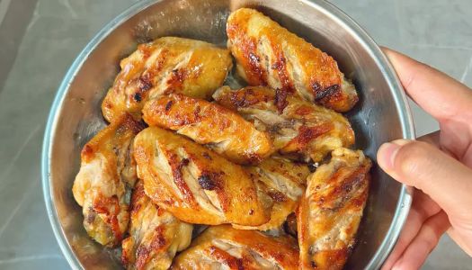 Home cooking|Fried chicken wings  are salty and fragrant, crispy on the outside and tender on the inside!