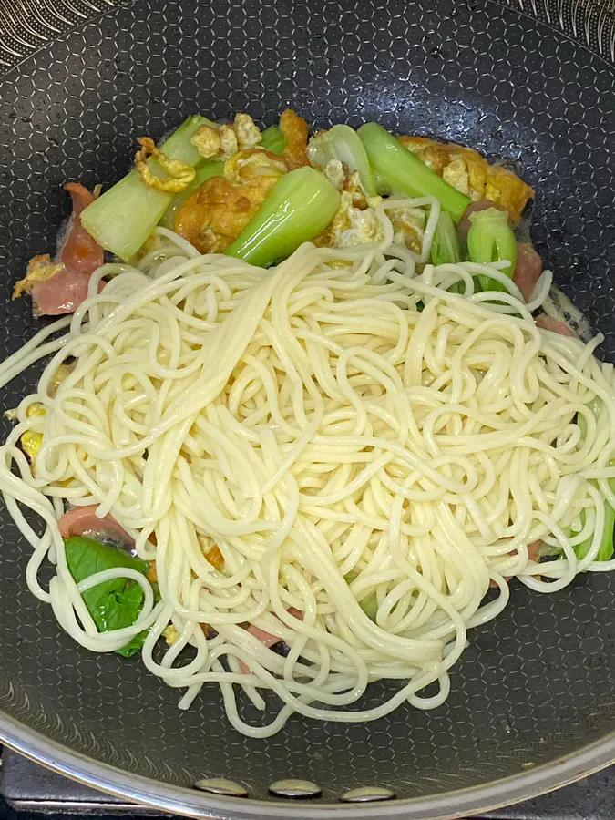 Kuaishou fried noodles step 0