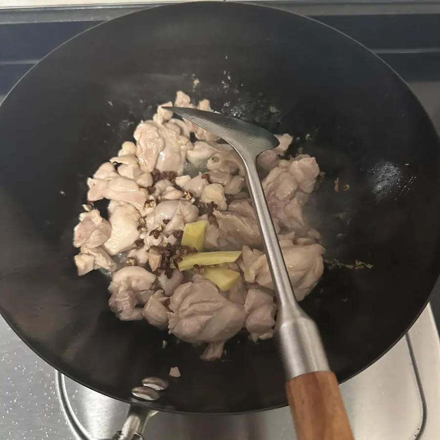 âœ… Challenge 365 Days Dinner is Not the Same Day 137: Stir-fried Chicken! !ï¸ step 0