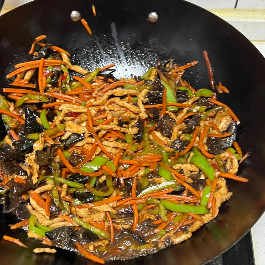 Fish-flavored shredded pork