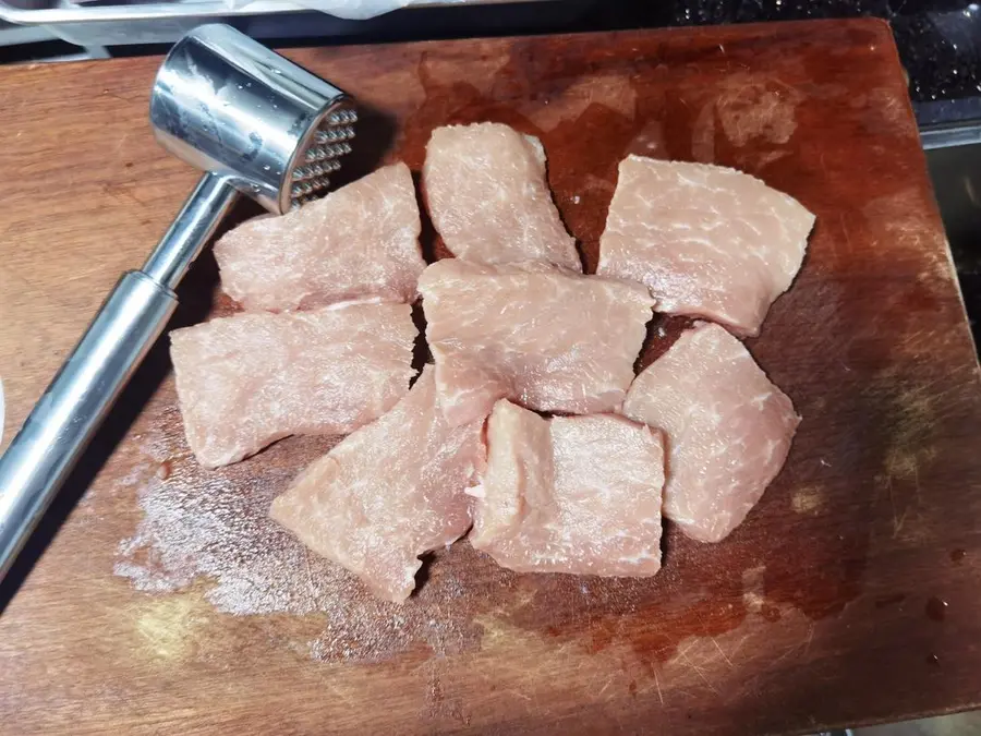 The simplest and best black pepper pork chop ever step 0