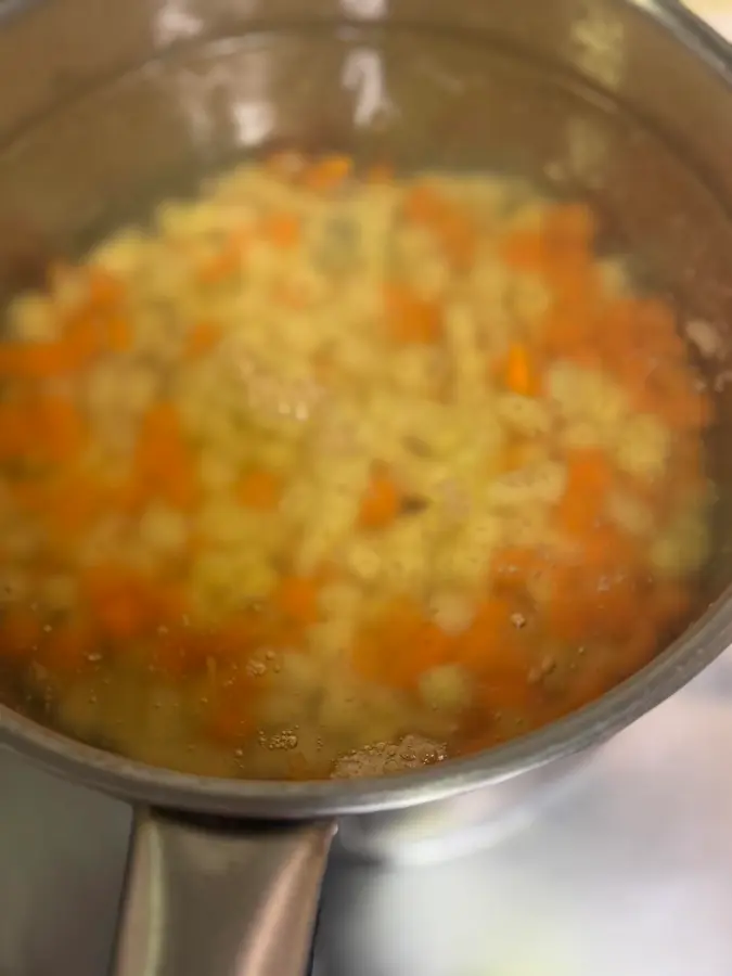 Children's favorite fast dish - curry potatoes, carrots, beef cubes step 0