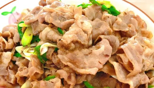 Stir-fried lamb with green onions