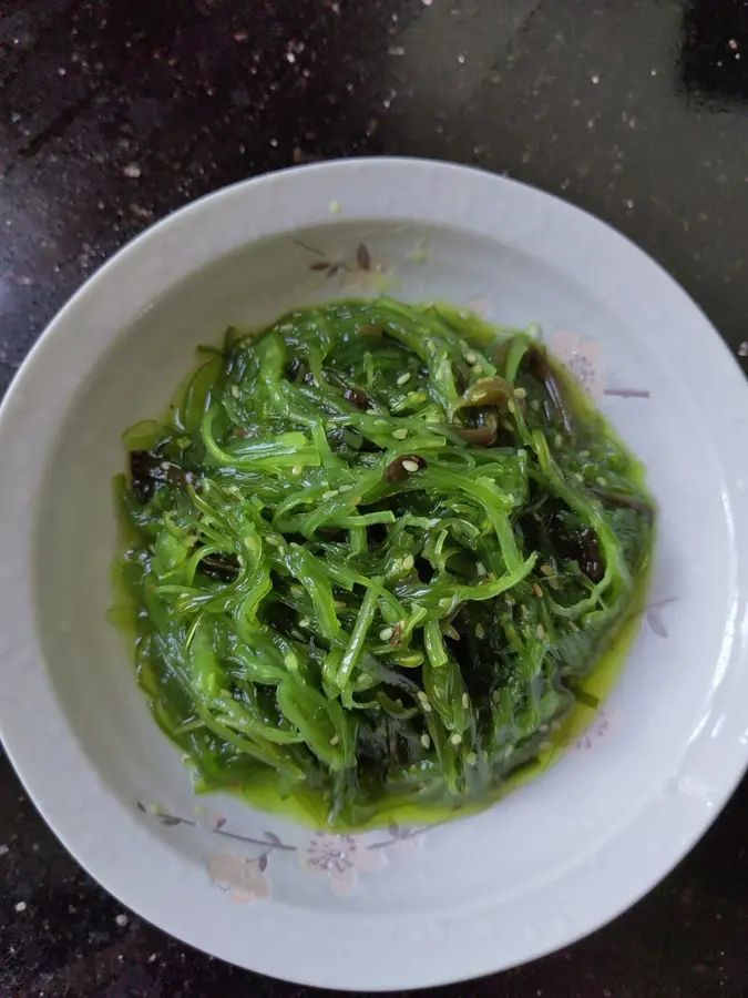 Super fast pickled cabbage fish step 0