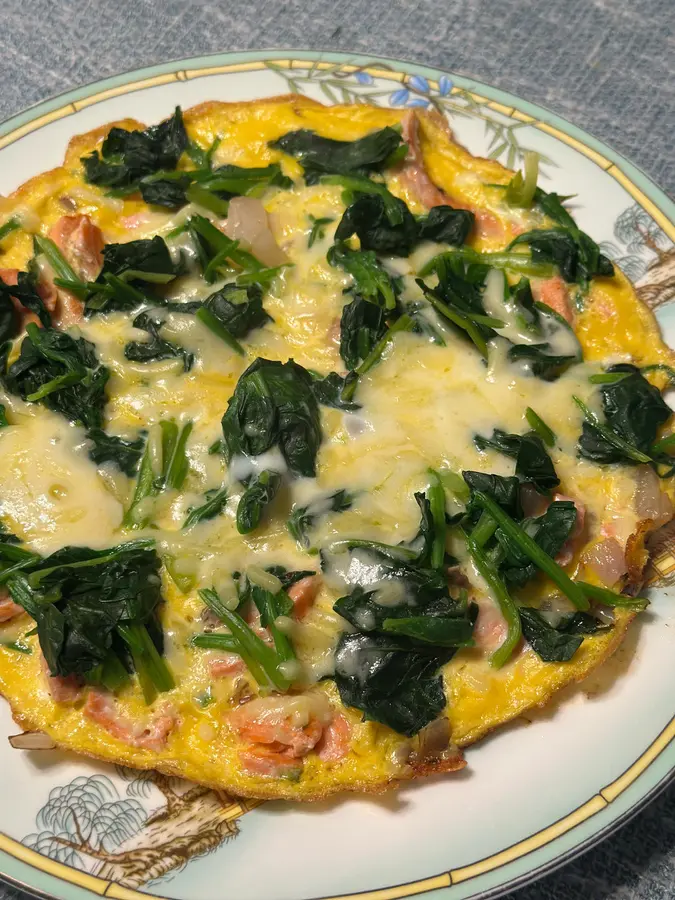 Children's favorite nutritious fast dish, carb-free salmon, spinach pizza step 0