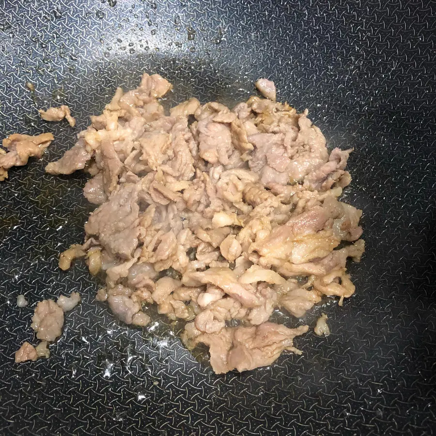 Pork and egg scrambled peppers  step 0