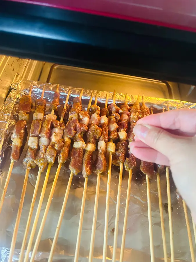 A quick dish on the tip of the tongue ~ oven version of lamb skewers step 0