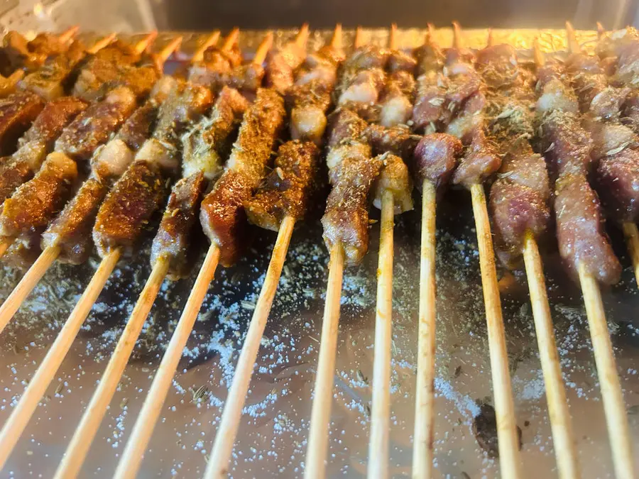 A quick dish on the tip of the tongue ~ oven version of lamb skewers step 0