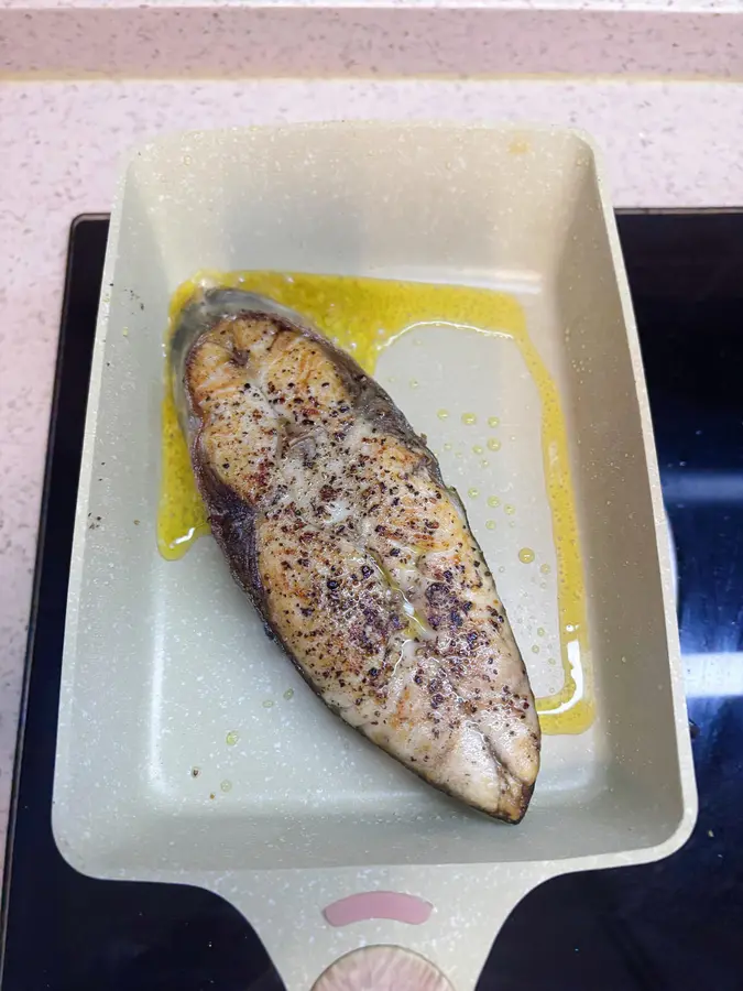 Zero Cooking Fast Dish - Pan-fried mackerel step 0