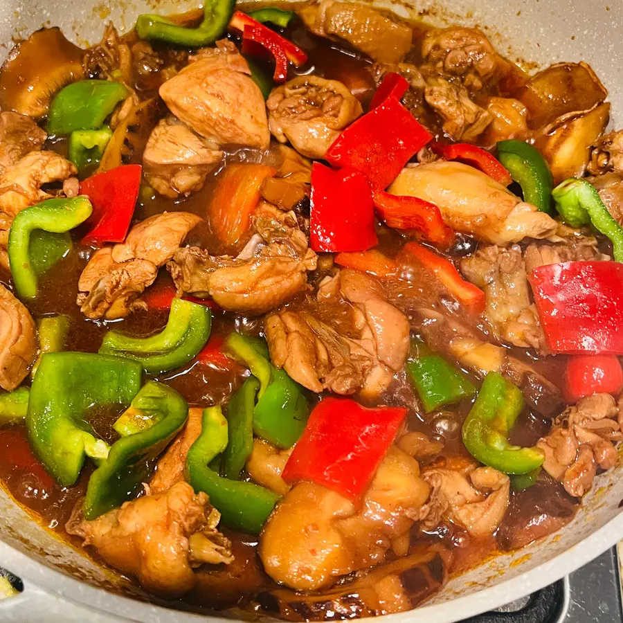  Cantonese Yellow Braised Chicken  - Cantonese Simple Version Yellow Braised Chicken A pack of Pearl River Bridge Yellow Braised Sauce â—ï¸ â—ï¸ is fast and delicious â—ï¸ step 0