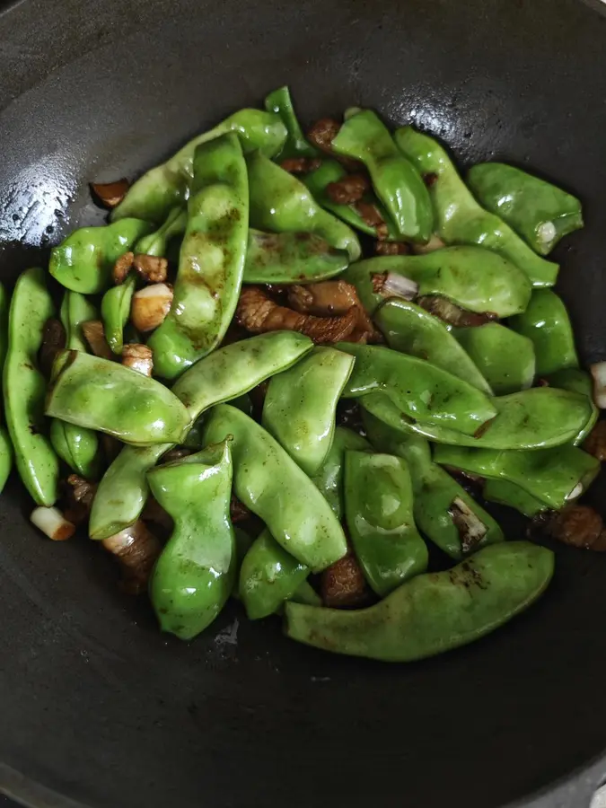 15 minutes fast dish - pork belly stewed oil beans + corn step 0