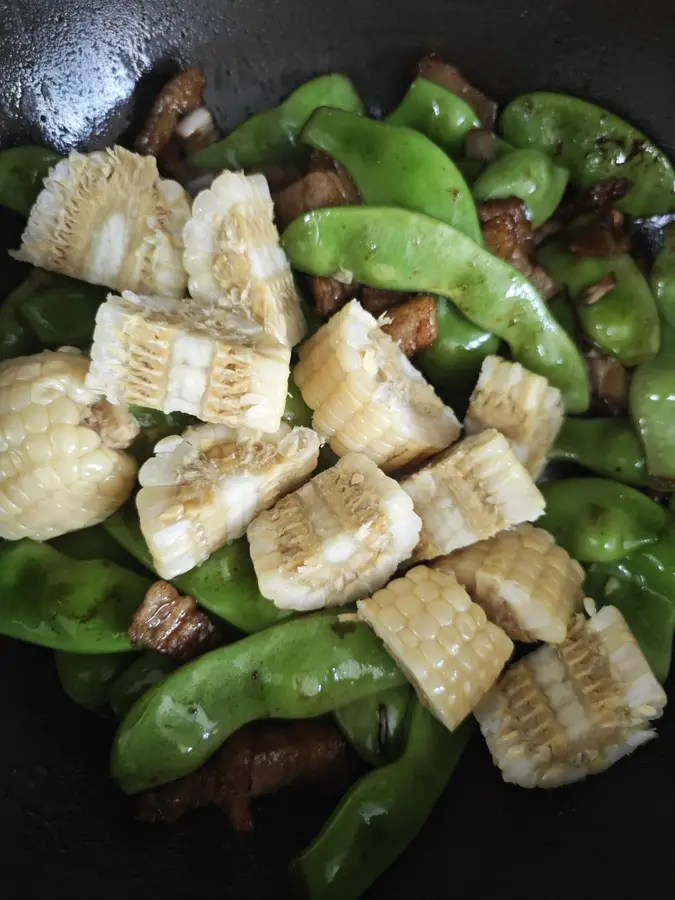 15 minutes fast dish - pork belly stewed oil beans + corn step 0