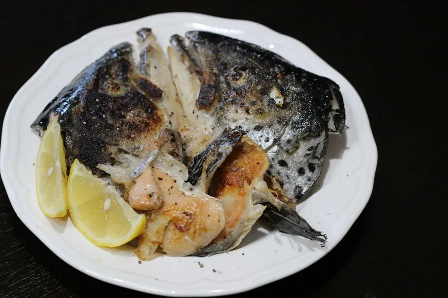 【Fitness Fat Loss】Japanese style black pepper sea salt salmon head salmon steak fast dish high-quality protein fat