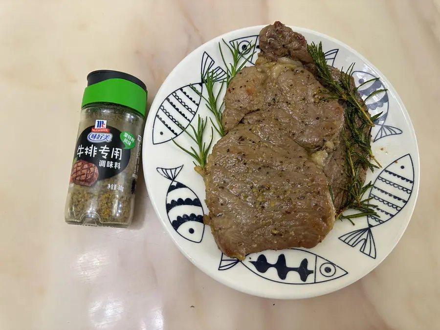 A simple and delicious fried steak step 0