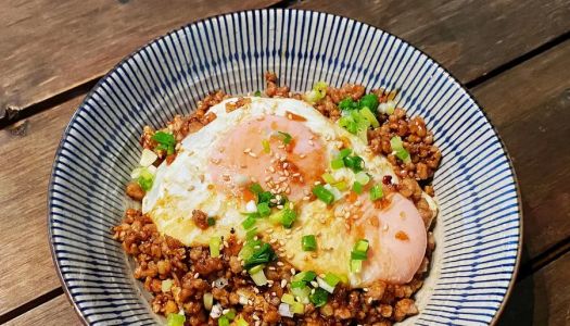 Meat omelette, rice bowl (super rice)