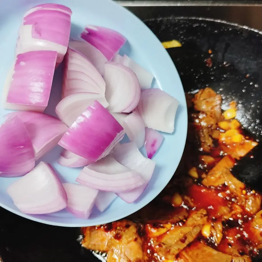 Dry pot beef ~ onion stir-fried beef step 0