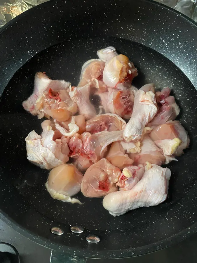 Specialty three-cup chicken  step 0