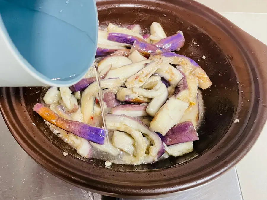 Side dish - brine pot with shrimp sauce step 0