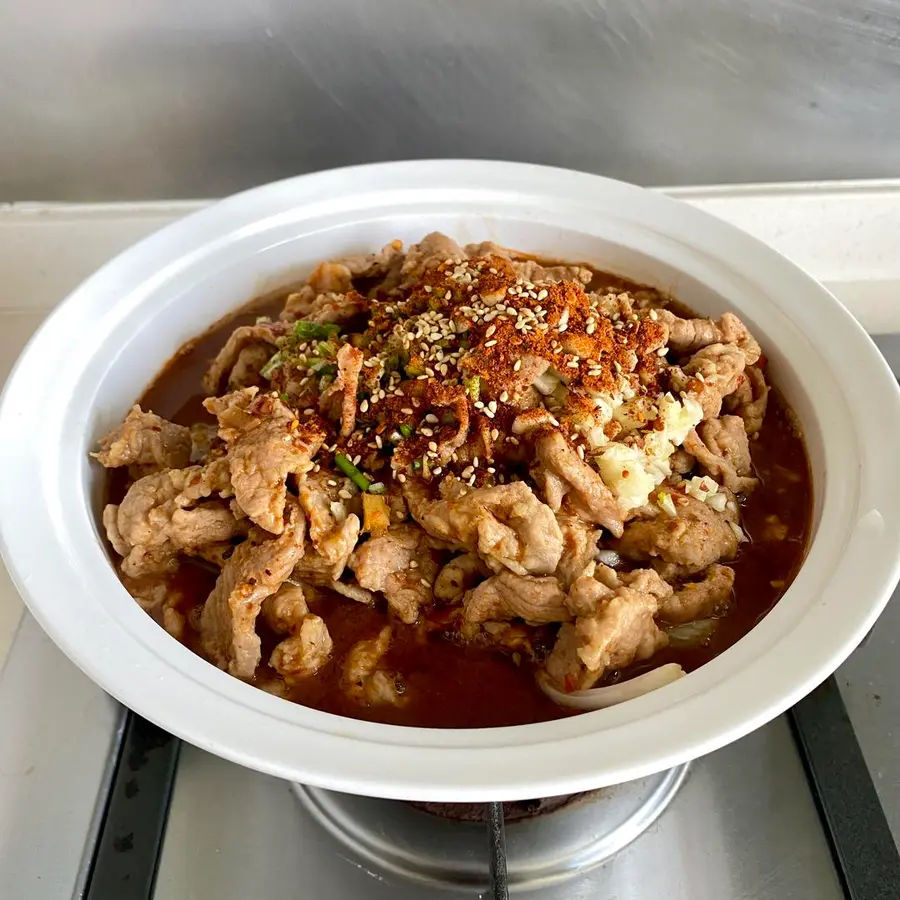 The home-style version of boiled pork slices is as tender as tofu. step 0