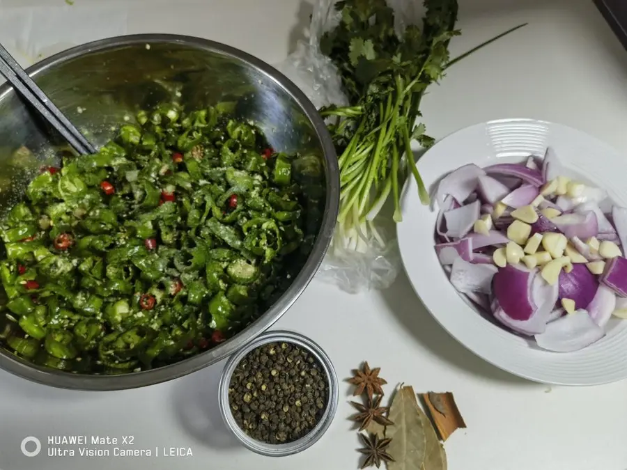 Quack rice pepper (pickled chili) step 0