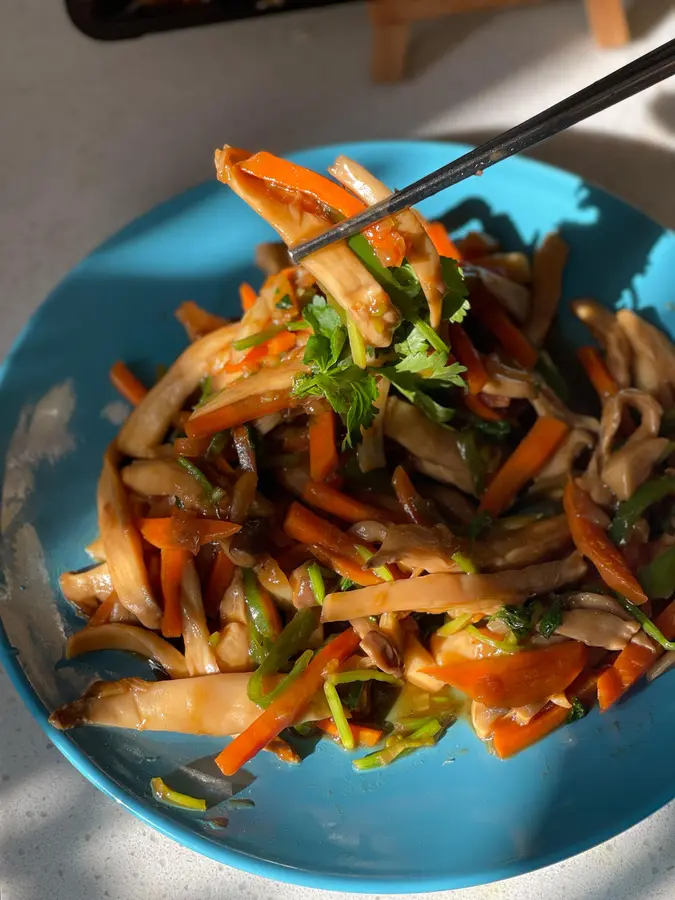 Next meal: Fish-flavored shredded oyster mushroom ~ tender and juicy, sweet and sour step 0