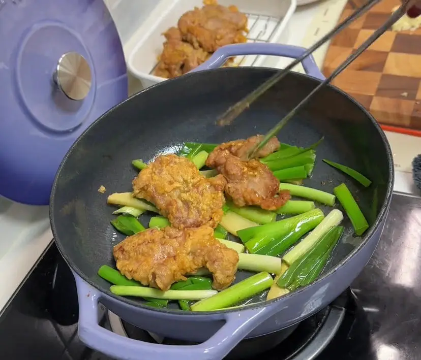 Grilled pork ribs with green onions step 0