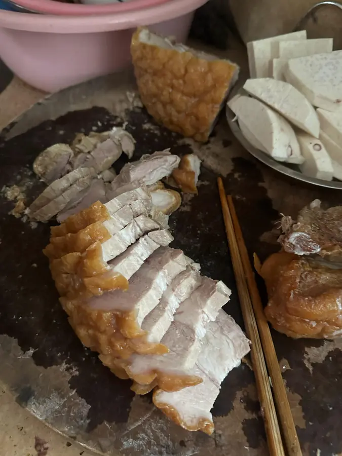 Guilin buckle meat taro step 0