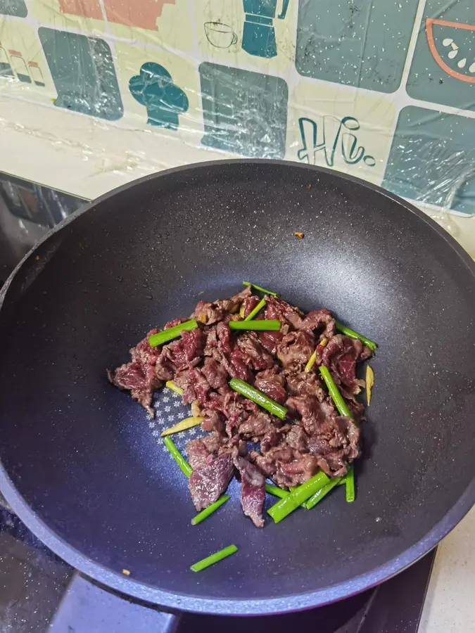  Stir-fried beef with bitter gourd, delicious rice! step 0