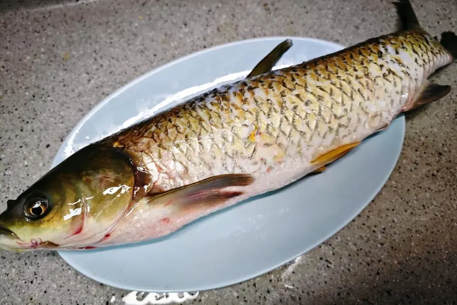 Shunde stewed fish step 0