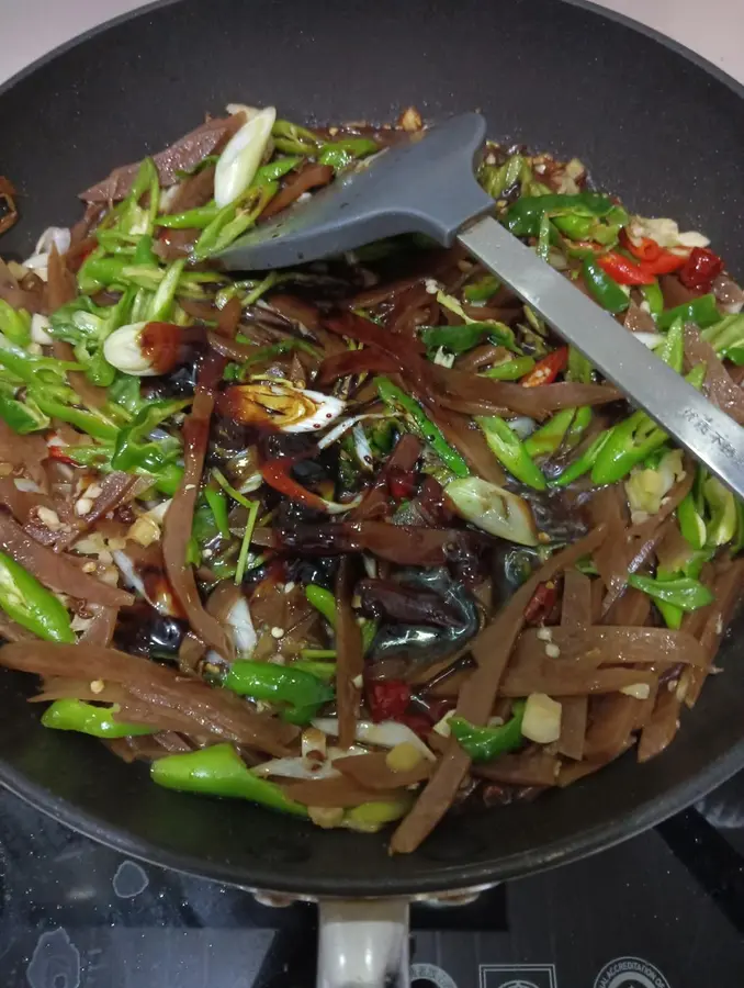 Super meal! The spicy stir-fried pickles ï¸ are super delicious~  step 0