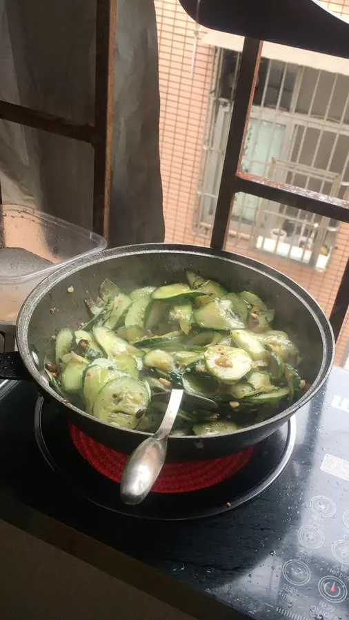 A cucumber that goes with rice without meat step 0