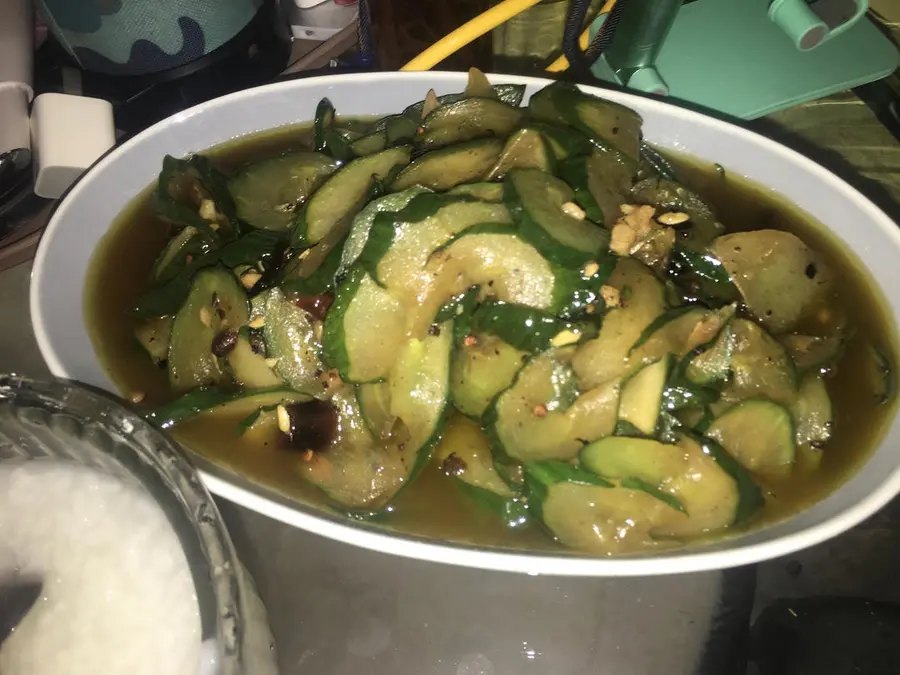 A cucumber that goes with rice without meat