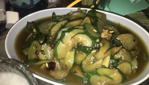 A cucumber that goes with rice without meat