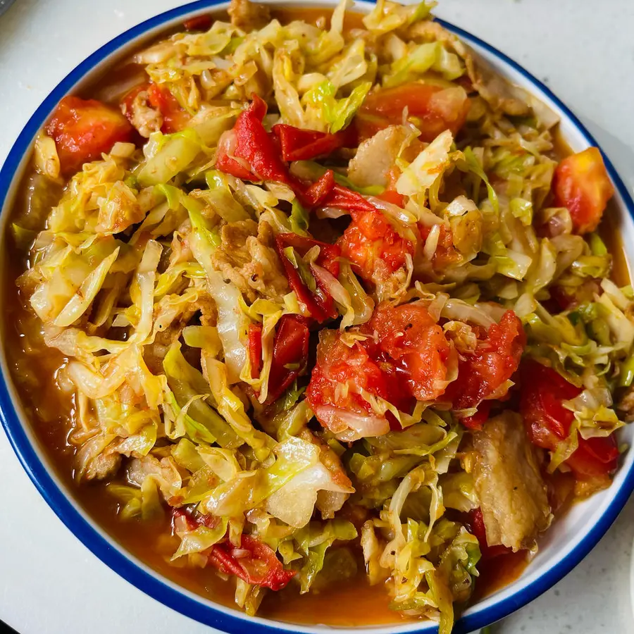 Ten minutes of extra rice, tomato sauce pork belly cabbage~~