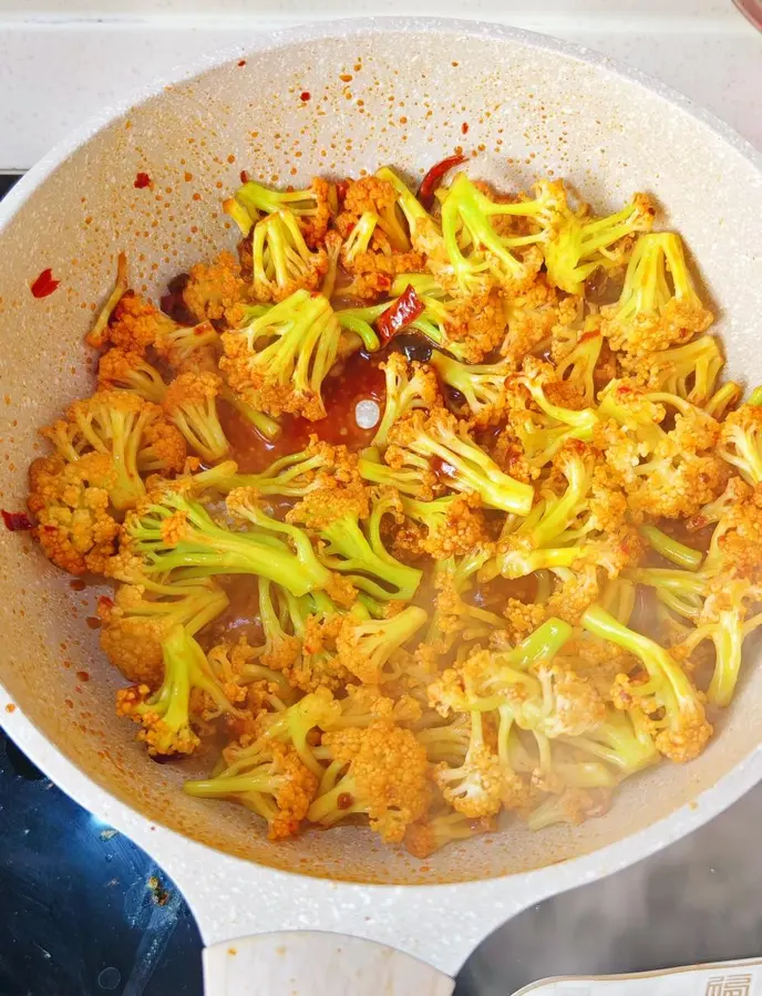 Dry pot cauliflower - a dish for rice step 0