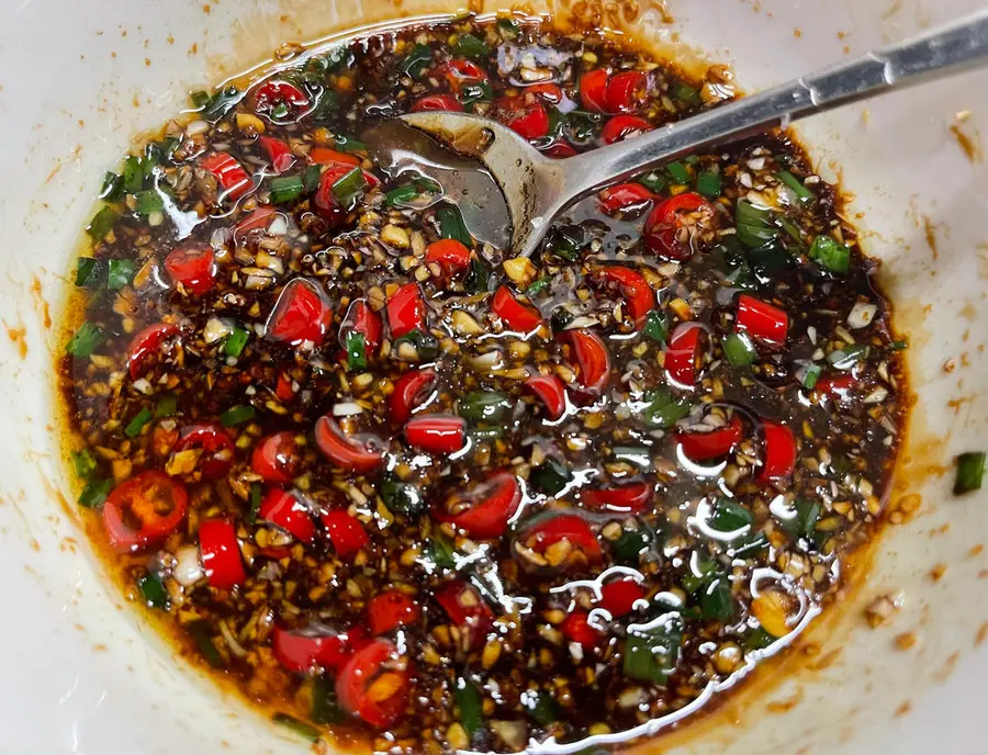 Garlic mix with tenderloin step 0