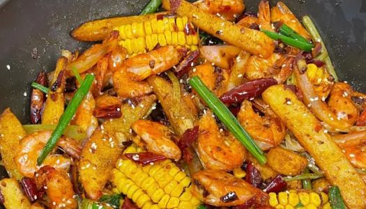 Spicy shrimp in a dry pot (with a meal)